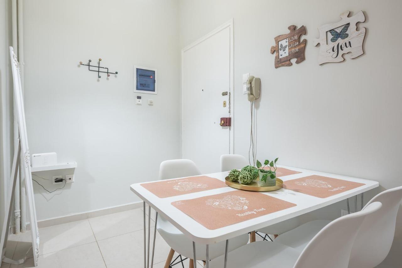 Erythros Boutique Suite By Cloudkeys Athens Exterior photo